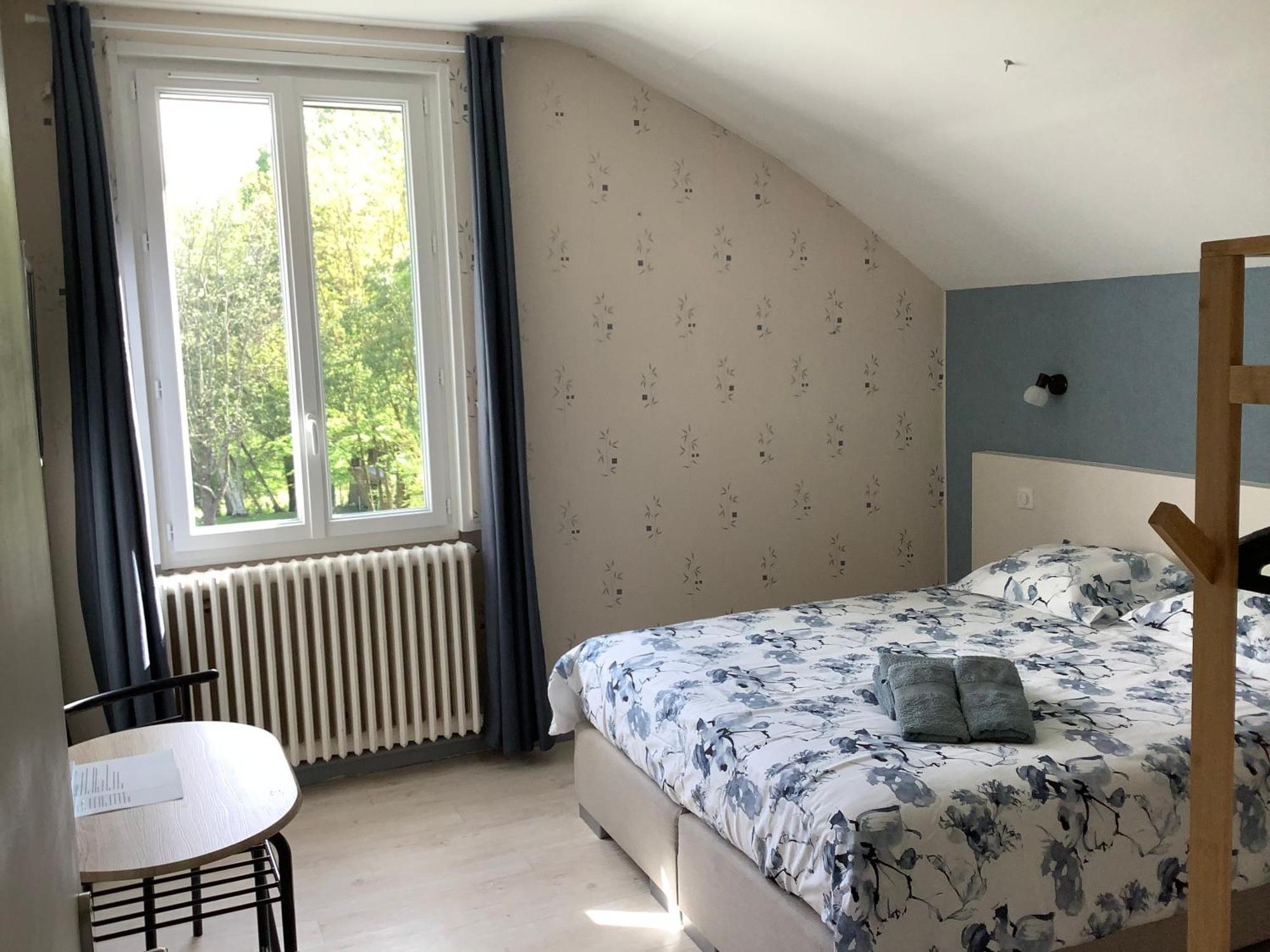 Autour Des Vignes Bed and Breakfast Herry Εξωτερικό φωτογραφία