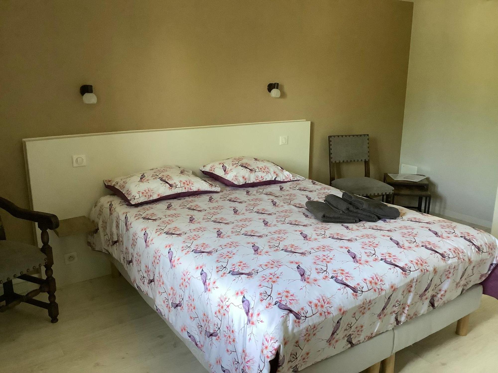 Autour Des Vignes Bed and Breakfast Herry Εξωτερικό φωτογραφία