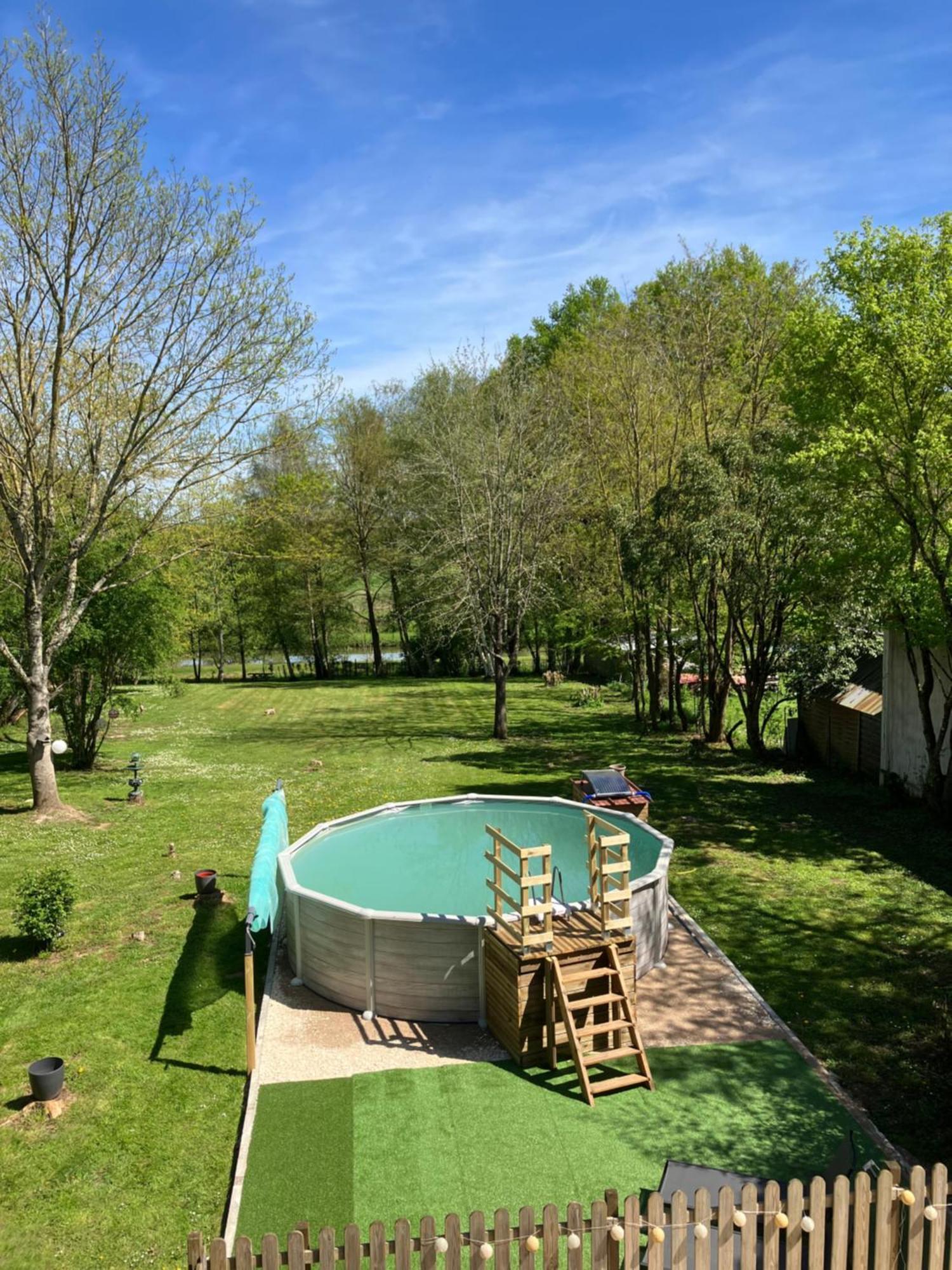 Autour Des Vignes Bed and Breakfast Herry Εξωτερικό φωτογραφία